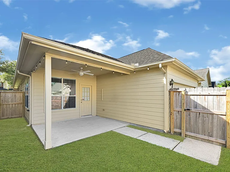 17255 Lafayette Hollow Ln — Photo 22