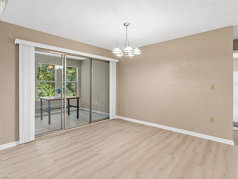 14202 Sandalwood Dr — Photo 12