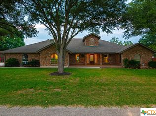 113 Echo Ln, Seguin, TX 78155