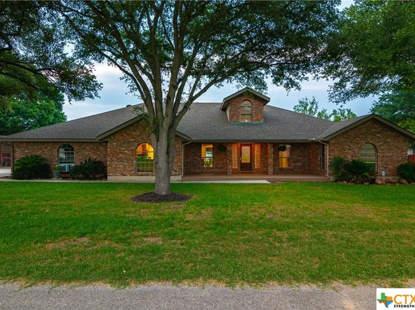 113 Echo Ln, Seguin, TX 78155