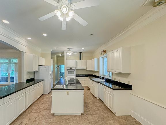 20th image of 3890 Ames Rd