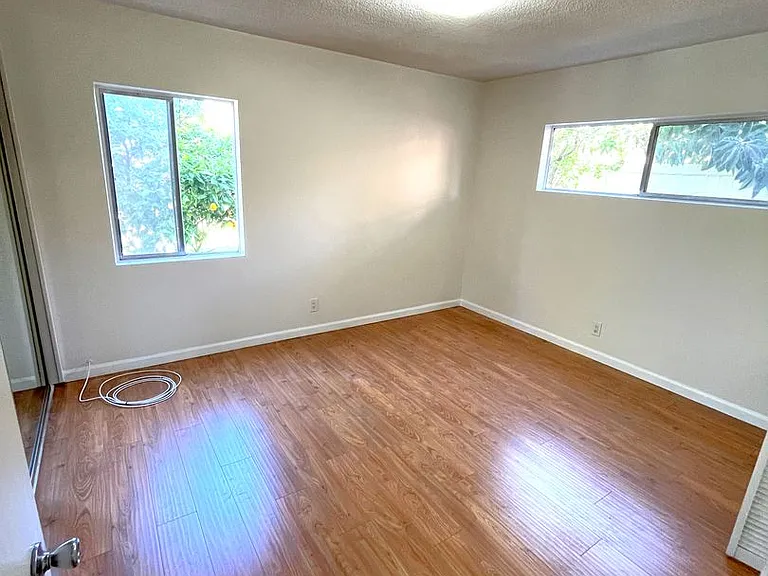 3607 Schaefer St — Photo 16