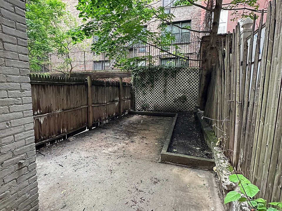 1st image of 432 E 89th St APT C