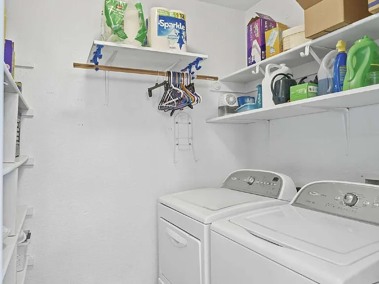 1039 Wood Brook Dr — Photo 26