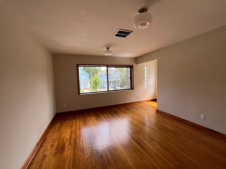 2137 Park St #2 — Photo 10