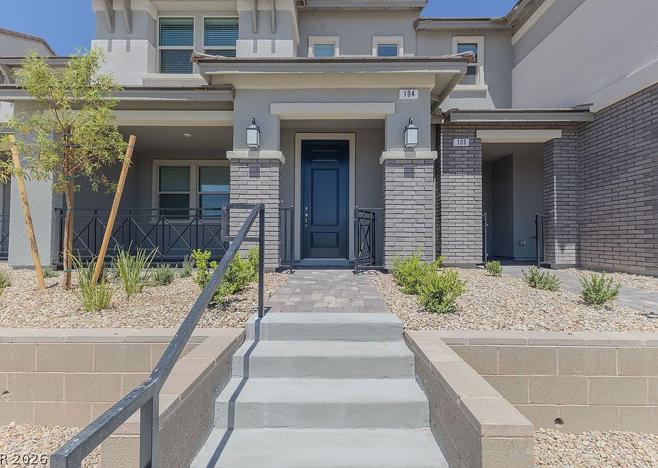 1st image of 104 Hornbeck Ln
