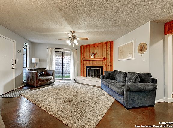 4th image of 751 Briarbend Dr