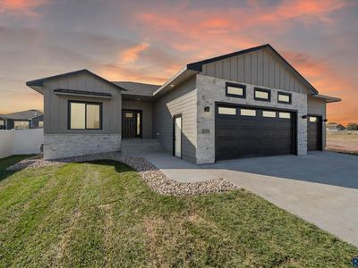 809 Yuzina Ave, Harrisburg, SD, 57032