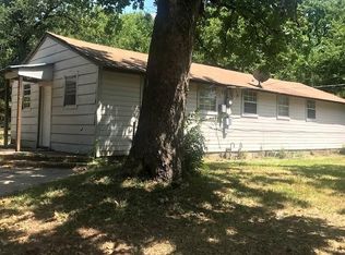 160 33rd St NW, Paris, TX 75460