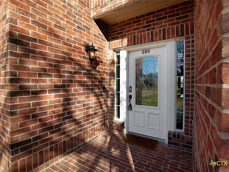 203 Bella Vista Cir — Photo 35