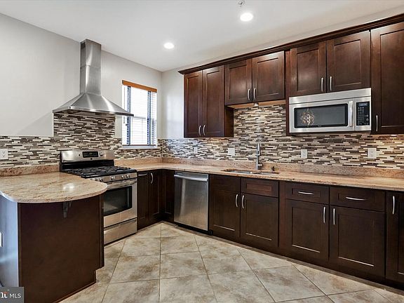 4th image of 7327 Rocky Creek Dr Unit 17