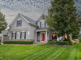 38694 Andrews Ridge Way, Willoughby, OH 44094