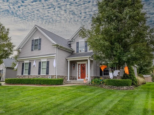 38694 Andrews Ridge Way, Willoughby, OH 44094