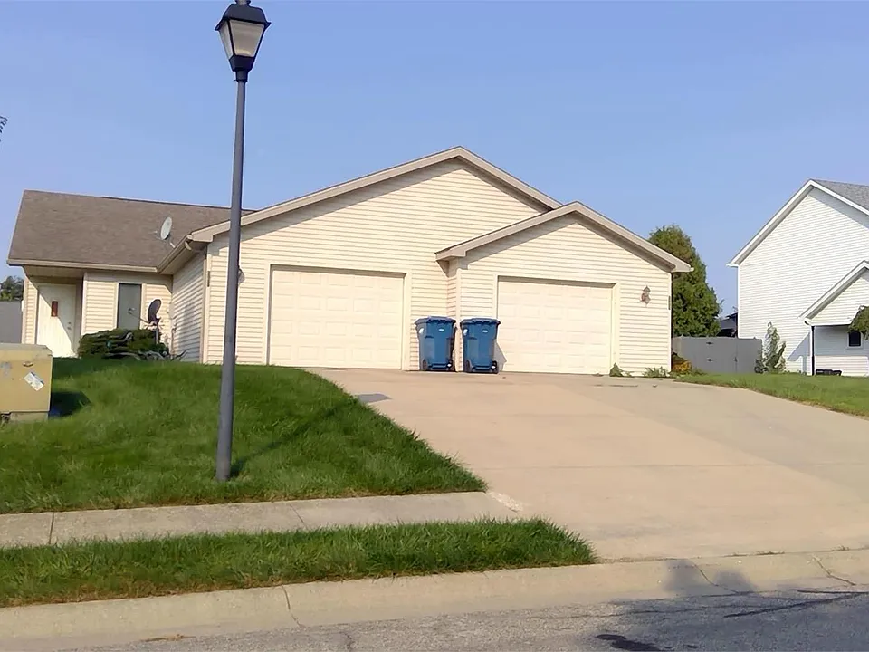 208 N Deborah Dr