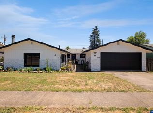 1421 Sunset Ln, Sweet Home, OR