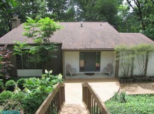 1689 Naughtingham Rd, Newark, OH 43055