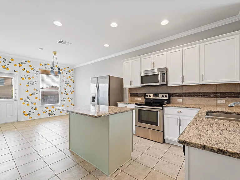 9210 Sandyford Ct — Photo 8