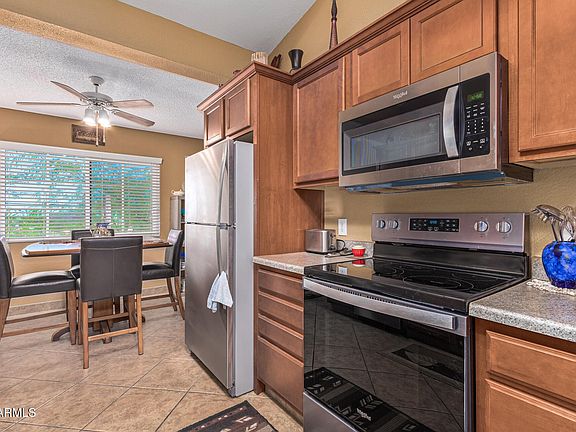 4th image of 455 S DELAWARE Drive #124