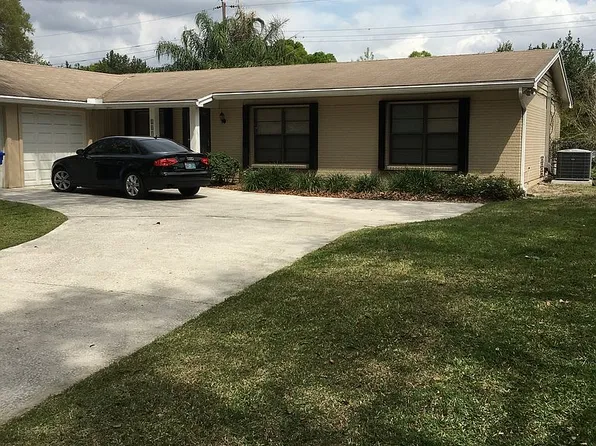 10907 Orange Grove Dr, Tampa, FL 33618