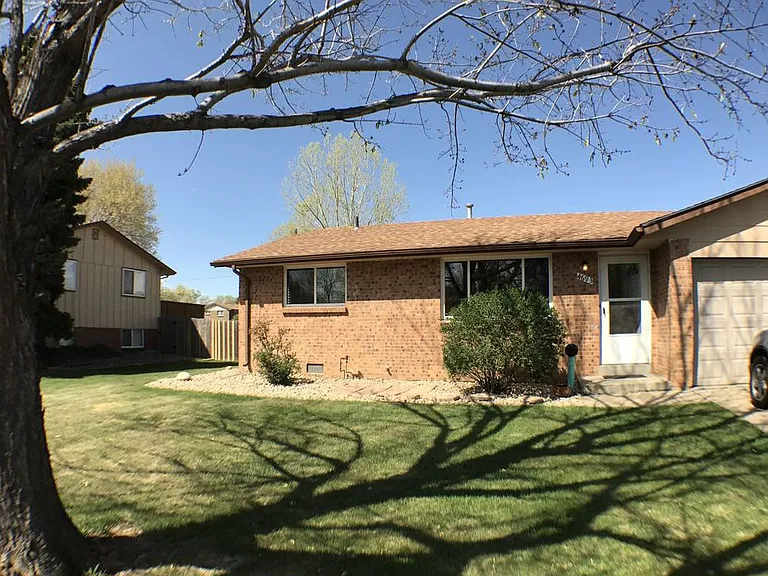 4695 Holland St — Photo 11