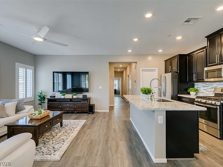 544 Teovani St #924 — Photo 13