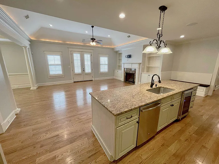 1820 Enclave Hollow Ln E — Photo 11