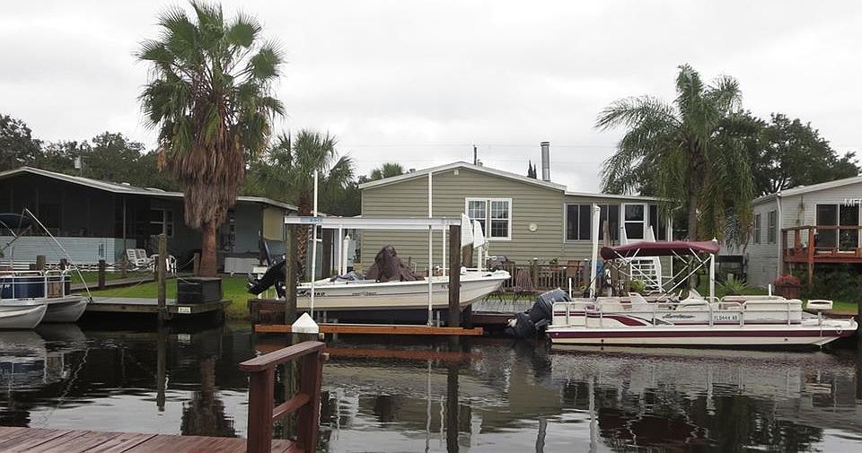 1st image of 11589 W Clearwater Ct