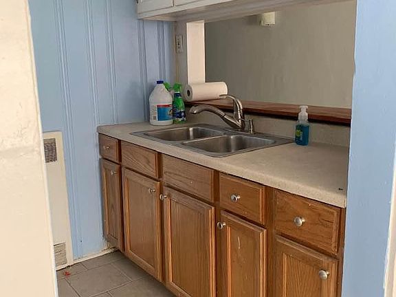 5th image of 9211 Floral Ave