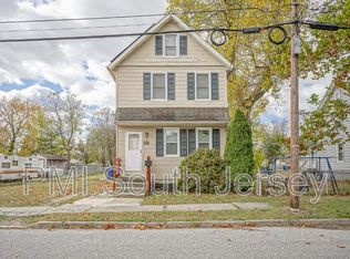 121 Oak St, West Deptford, NJ 08096