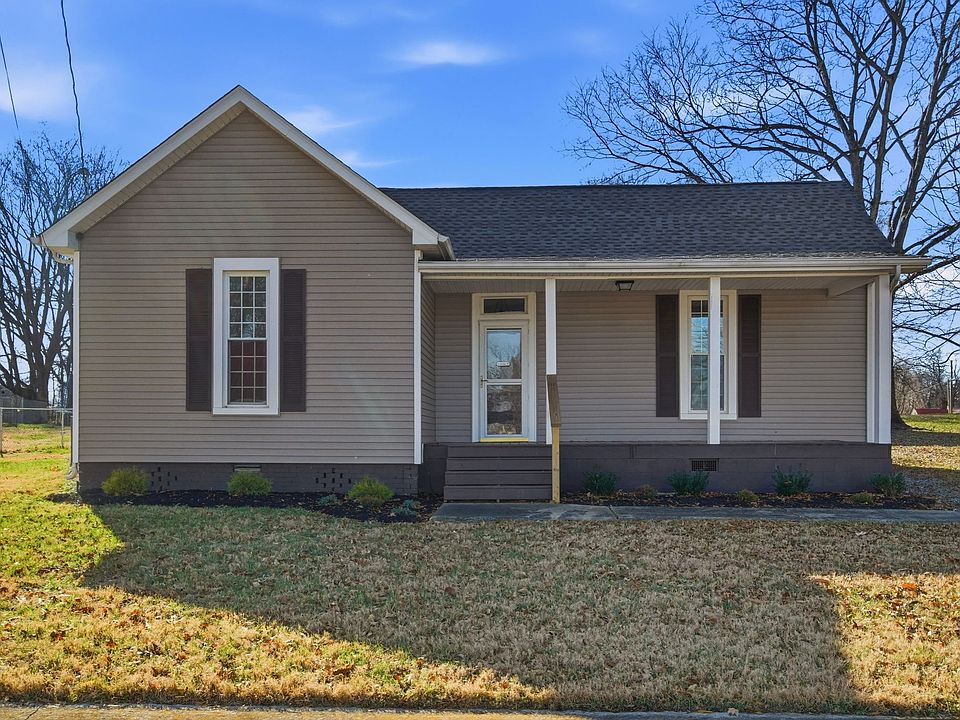 1st image of 204 Winters St