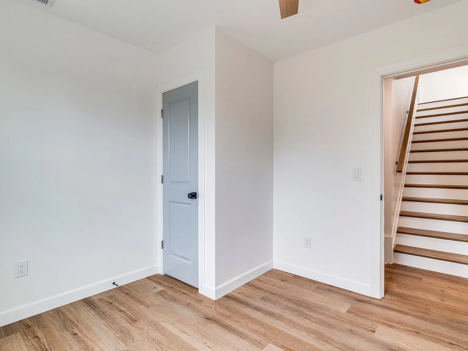 4 bed, 2151 sqft, $2,495 — Photo 4