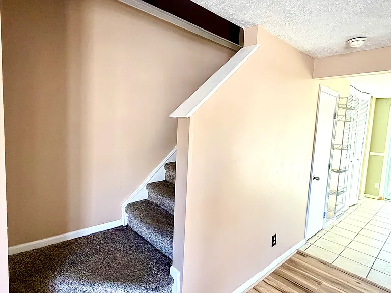 25 Dorchester Cir — Photo 11