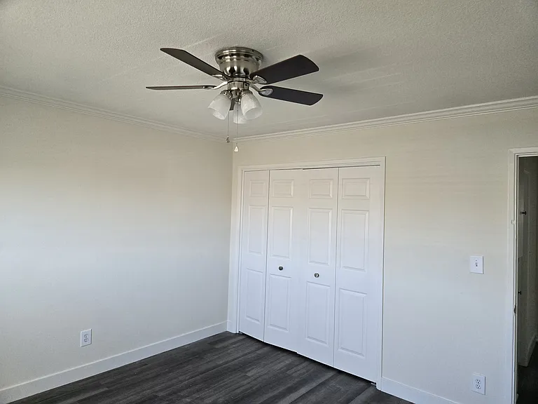 375 E 18th St #5 — Photo 11