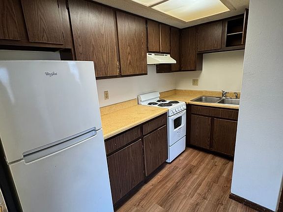 3rd image of 133-137 29th Street Dr SE #6