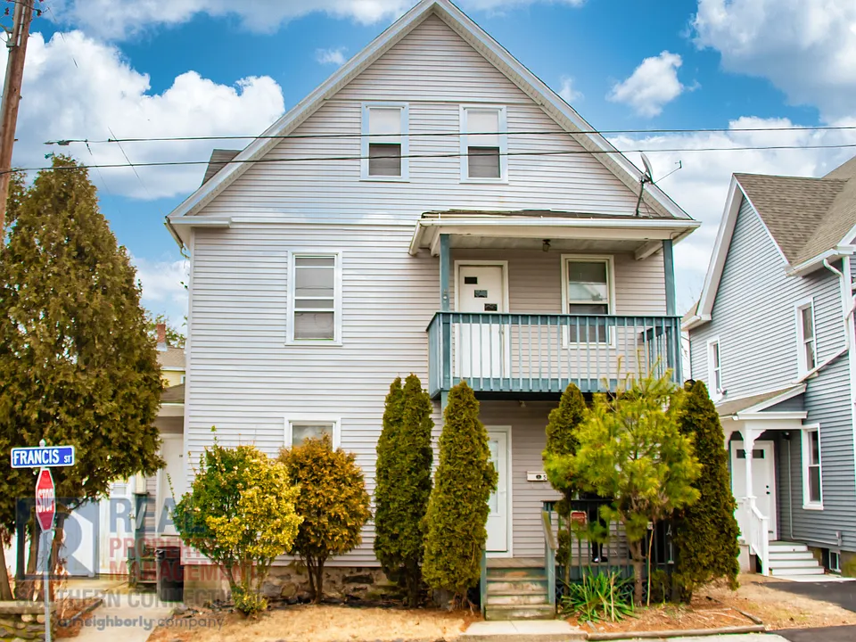 52 Francis St