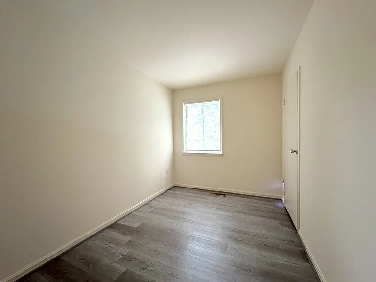 4657 Logsdon Dr — Photo 15