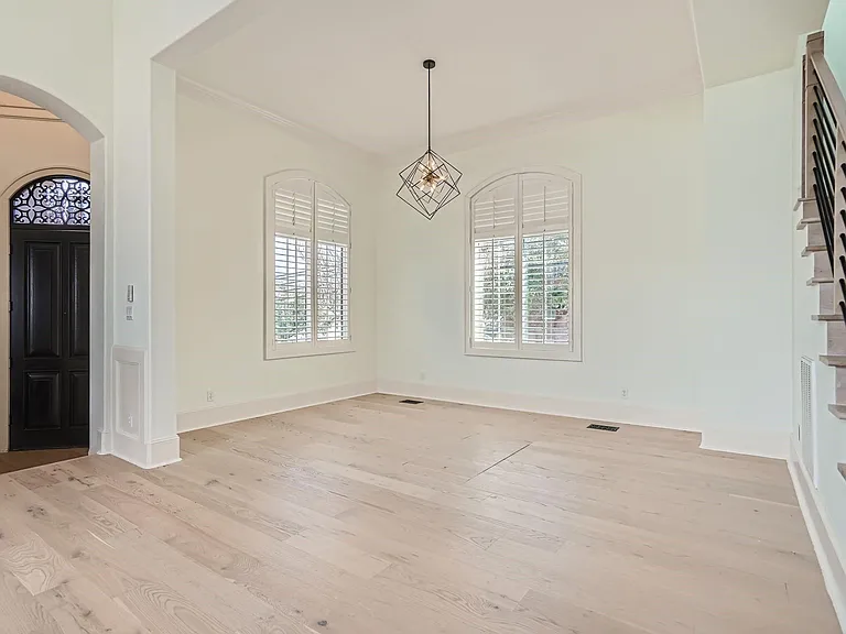 2625 McCullough St — Photo 6