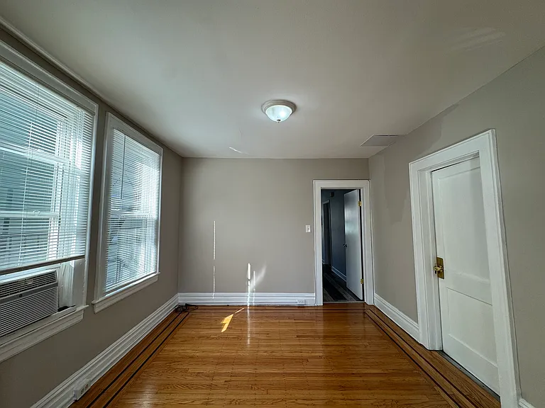 271 Davis Ave #2 — Photo 21
