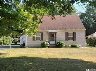 4 Matteson St, Fredonia, NY