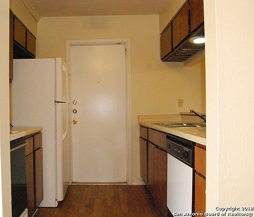 4th image of 8830 Meadow Range St