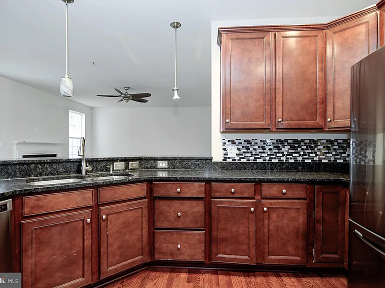 3401 Eagle Ridge Dr — Photo 17