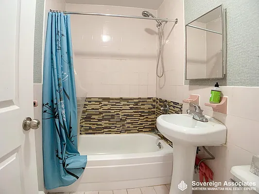 Rented by Sovereign Associates | media 21