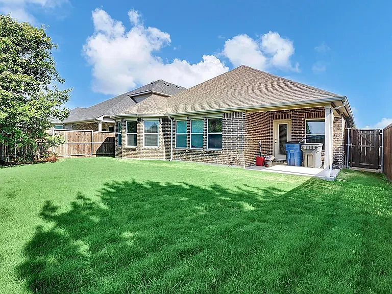 2216 Hull Point — Photo 16