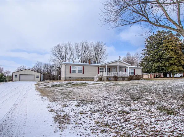 611 Oak St, Livermore, KY 42352