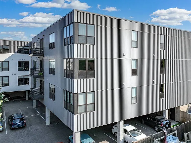 3828 Apartments — Photo 77
