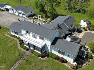 2851 S Wilson Rd, Radcliff, KY 40160