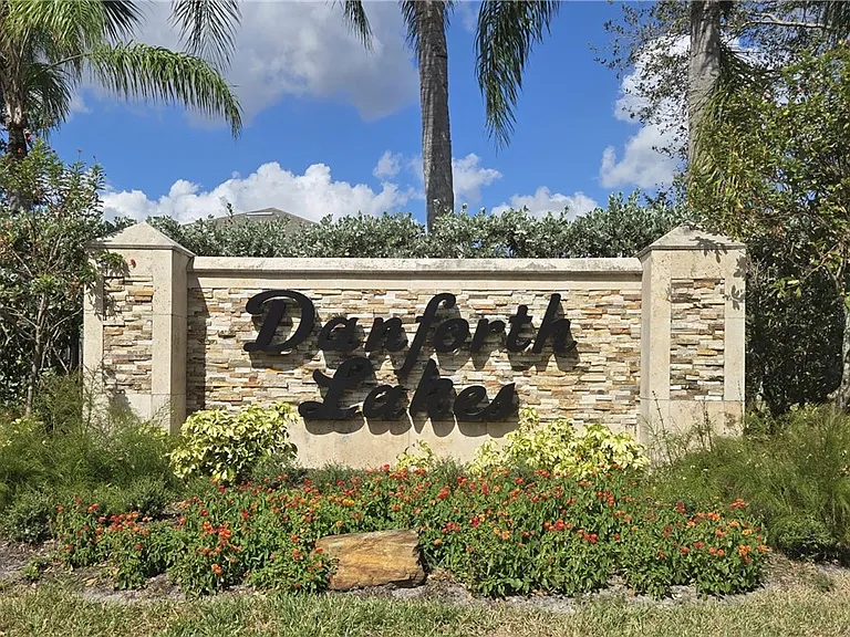 12790 Meadow Hawk Dr — Photo 3