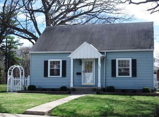 1230 E Melbourne Ave, Peoria, IL 61603