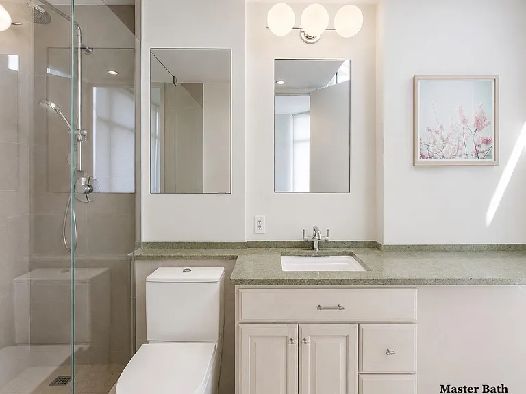 200 E 32nd St #35E — Photo 7
