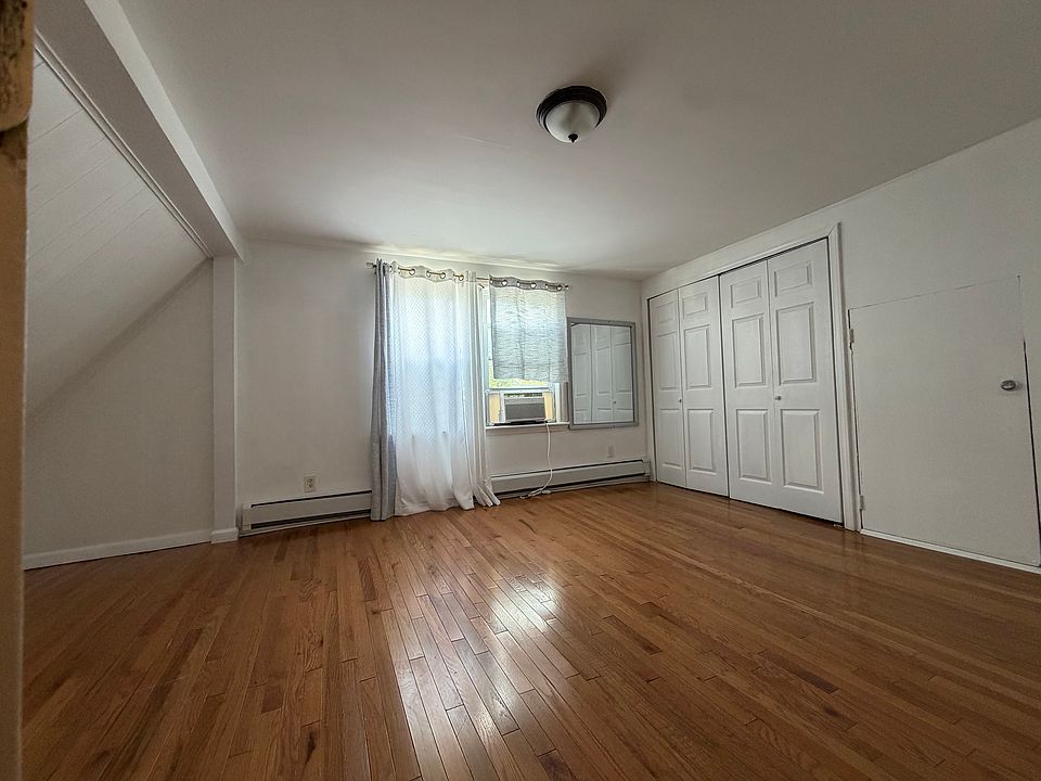 1st image of 91 Ellis Ave Floor 3